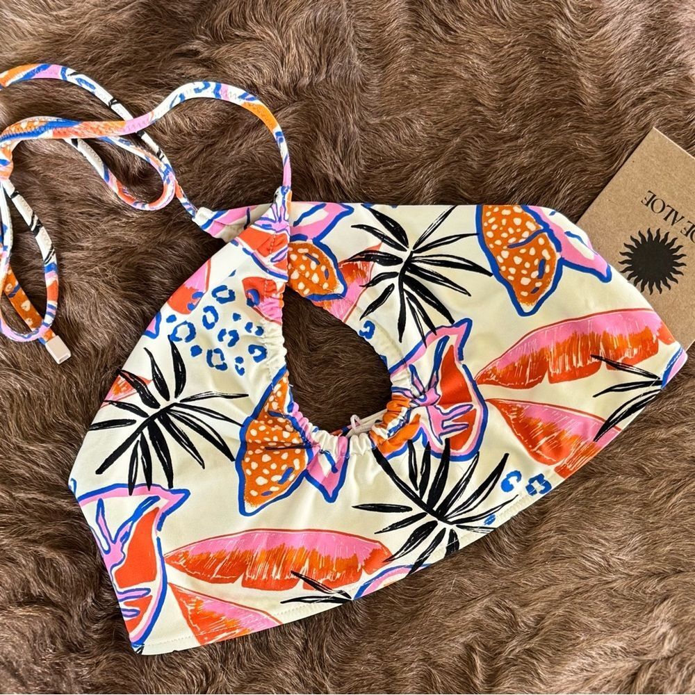 Aloe & Aloe x Revolve Puka Reversible Keyhole Bikini Top Sizes S NWT